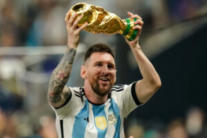 Cầu Thủ Số 1 Thế Giới Là Ai? Lionel Messi Hay Ronaldo Năm 2022- 2023?